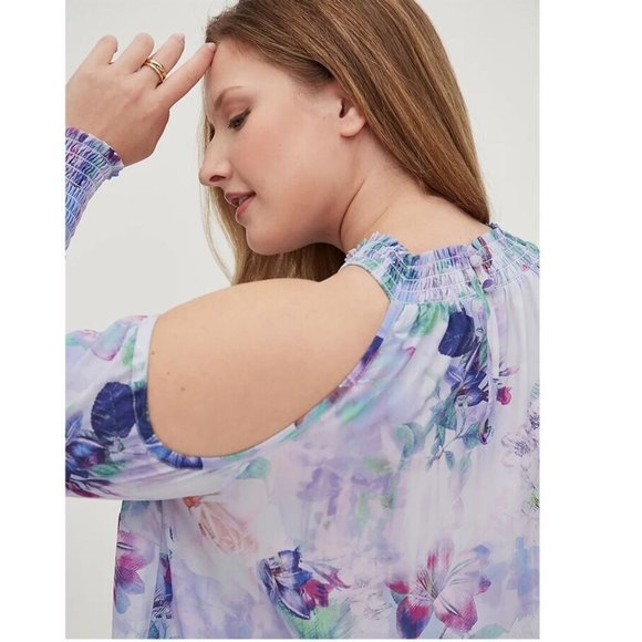 TORRID Top - Picture 4 of 12